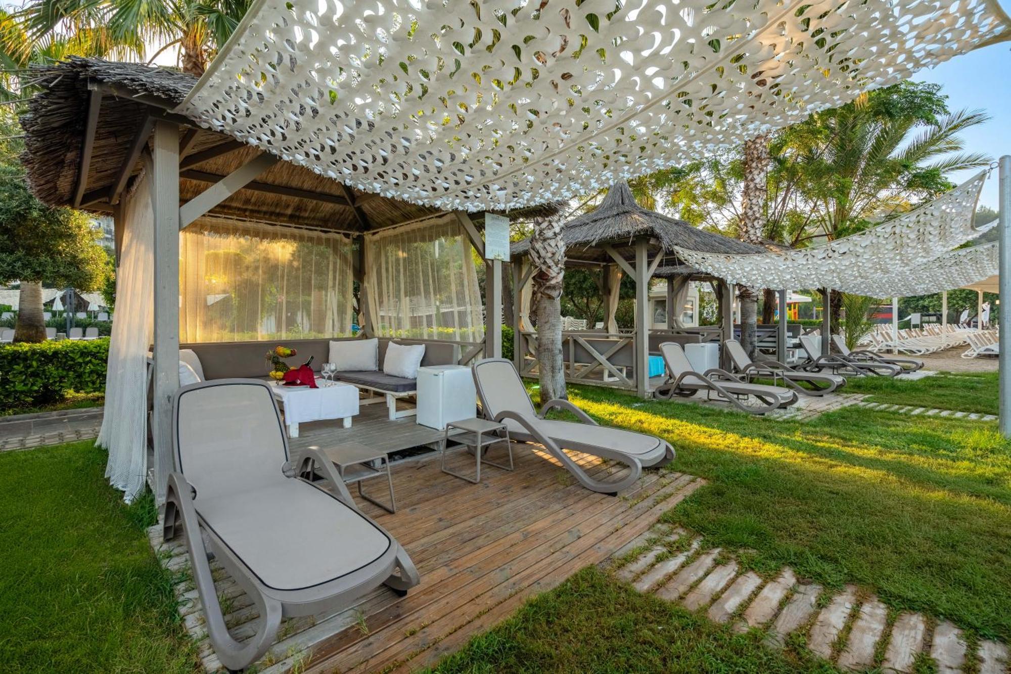 Justiniano Theodora Resort Okurcalar Bagian luar foto